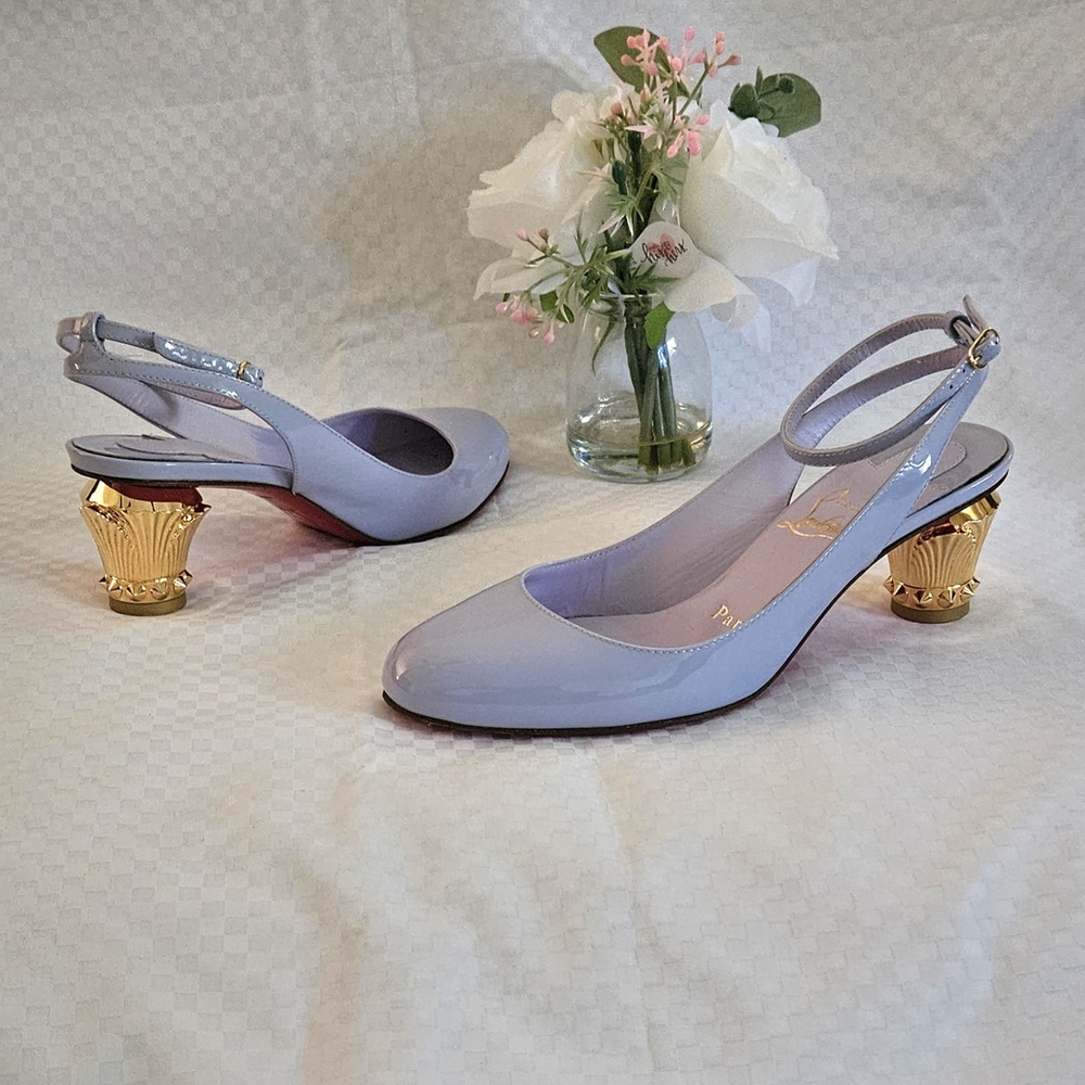 Women's Christian Louboutin Light Grey Patent Leather Luxury Heels Size 6 US